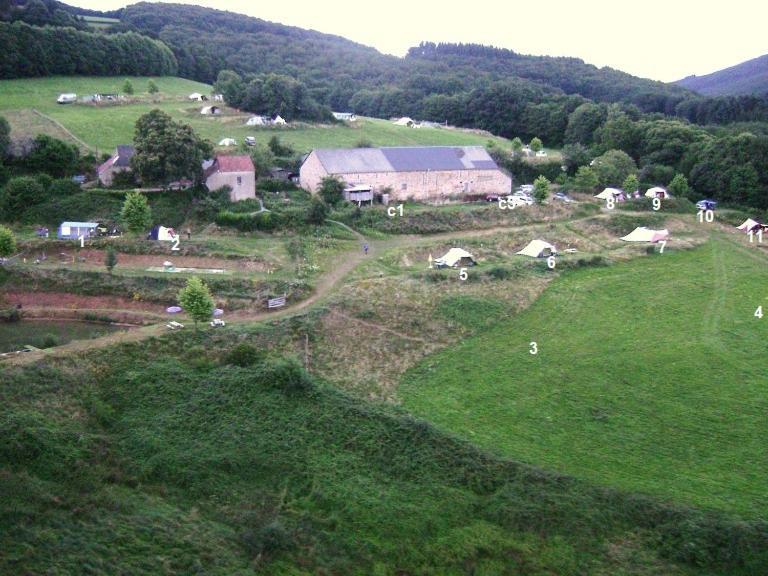 Camping La Foret Du Morvan Vintage Caravan Larochemillay Luaran gambar